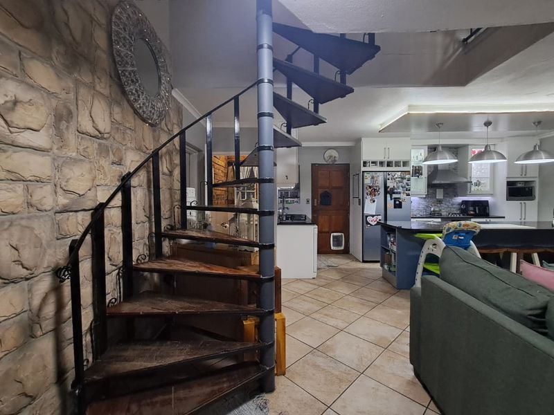 3 Bedroom Duplex in Secure Albemarle Estate - Photo 10
