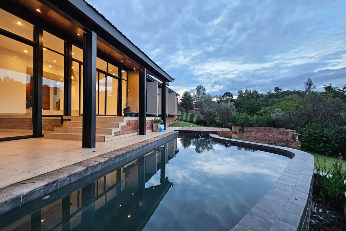 Modern 4 Bedroom home with uninterrupted views - Photo 5