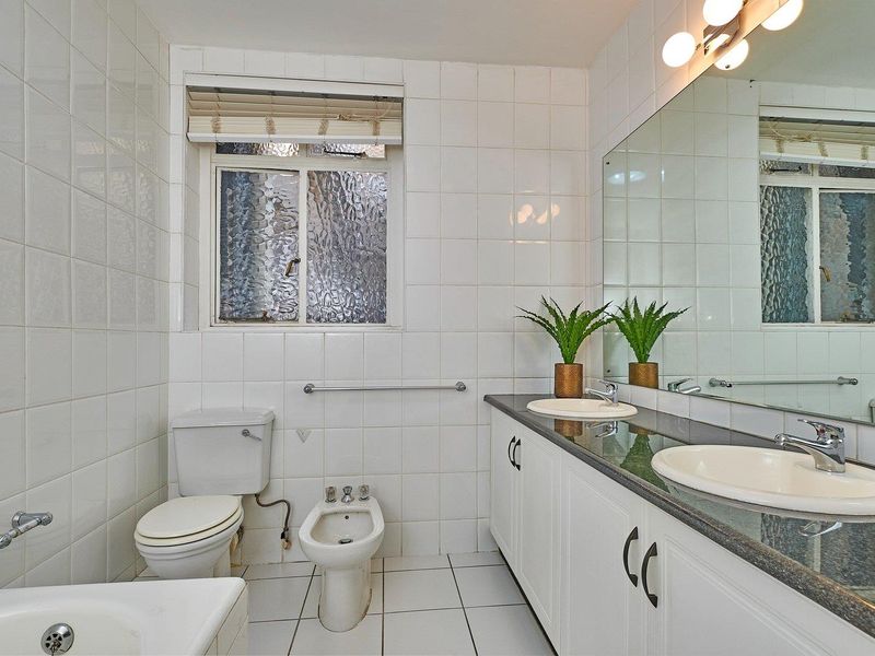 Heritage Sought after Complex Mentone Court! - Photo 10