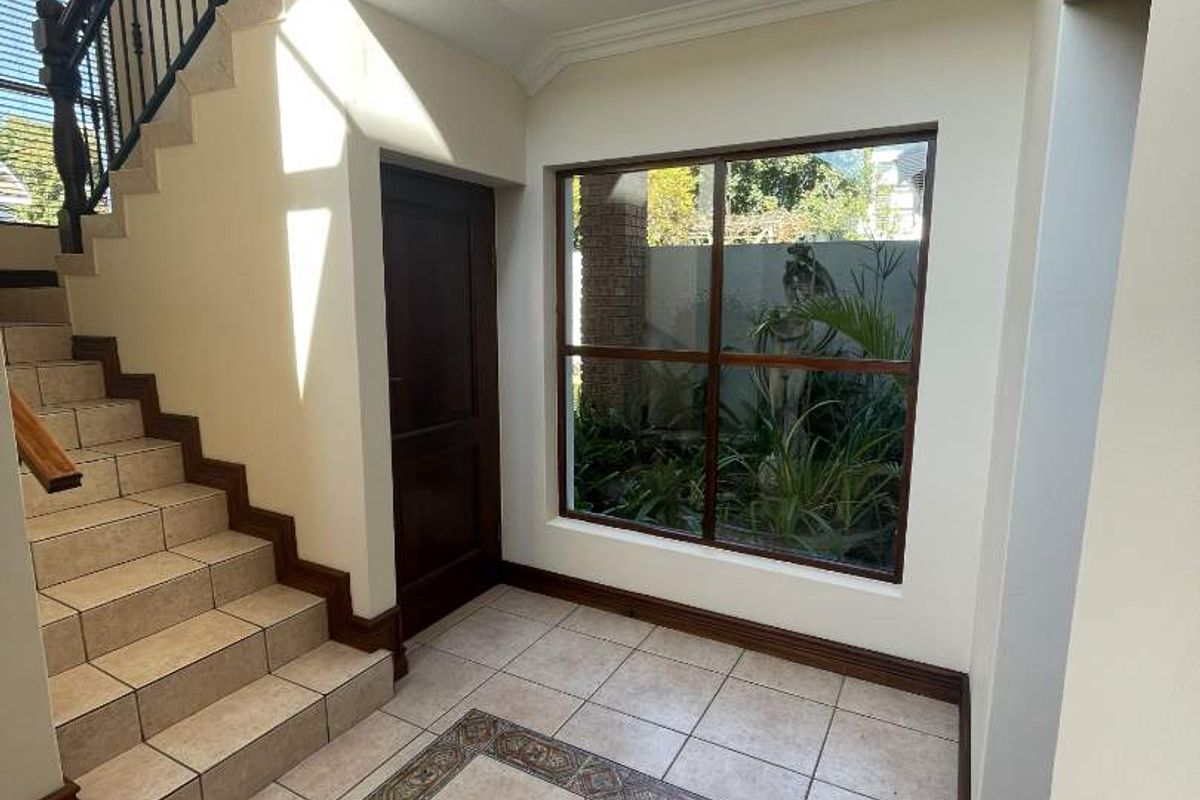 Sole Mandate   Deposit R 27 000.00 - Photo 5