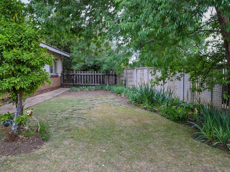 Spacious 4-Bedroom Home with Endless Potential! - Photo 3