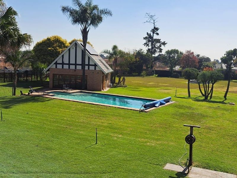 Stunning Tudor-Style Family Home for Sale in Norton Home Estates - Photo 2