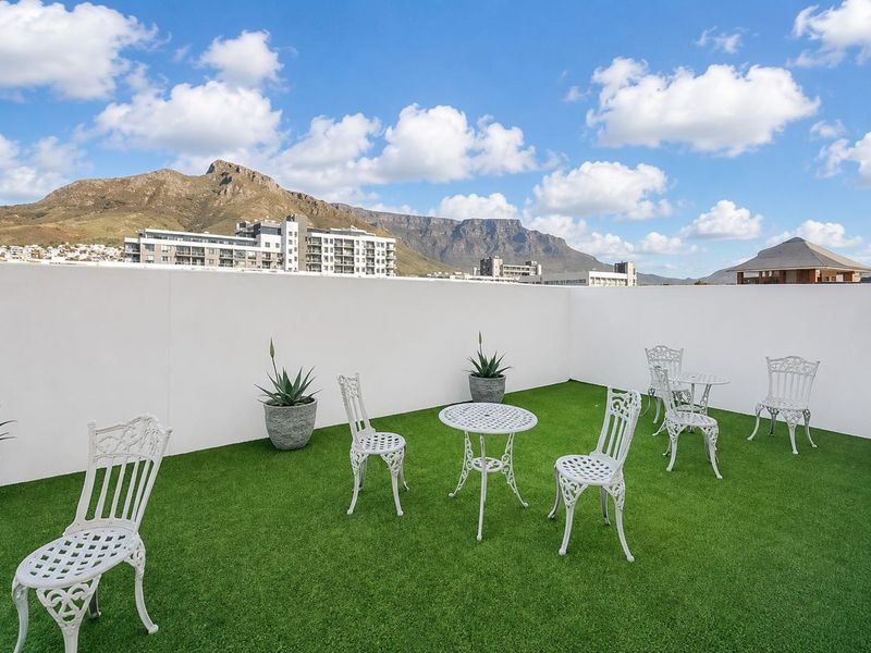Studio Apartment with Iconic Mountain Views – For Sale | 1 on Albert, Woodstock, Cape Town - Photo 5