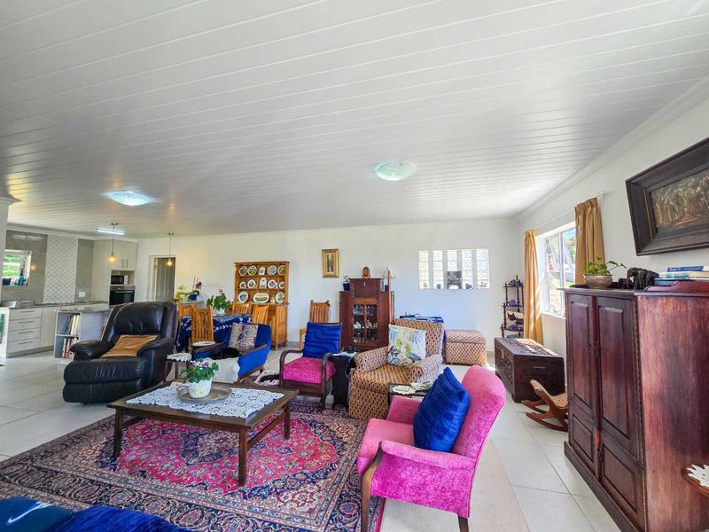 Your key to tranquil living on the Garden Route. - Photo 2