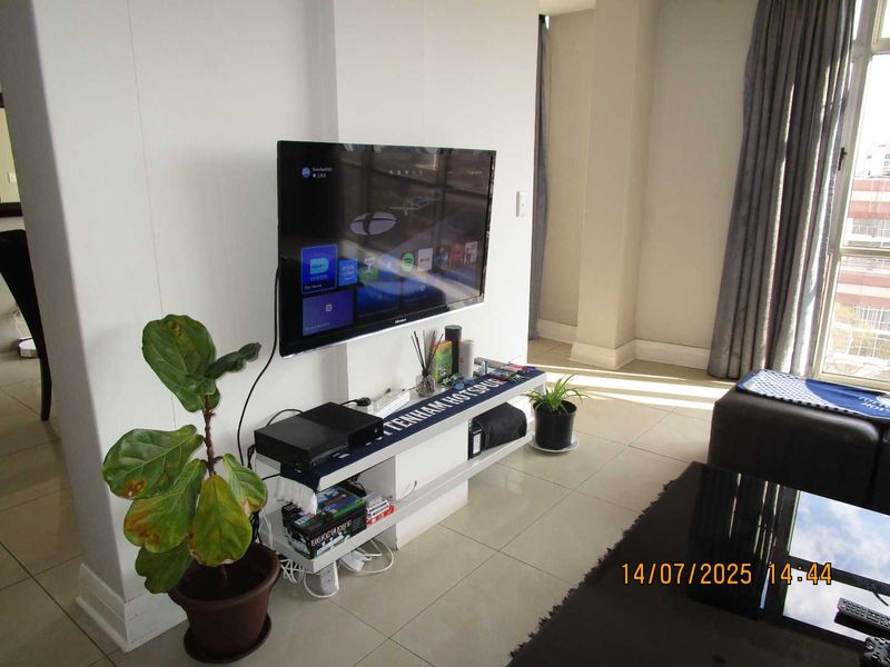 MAGNIFICENT 2 BED 2 BATH FULLY FUENISHED APARTMENT - Photo 4