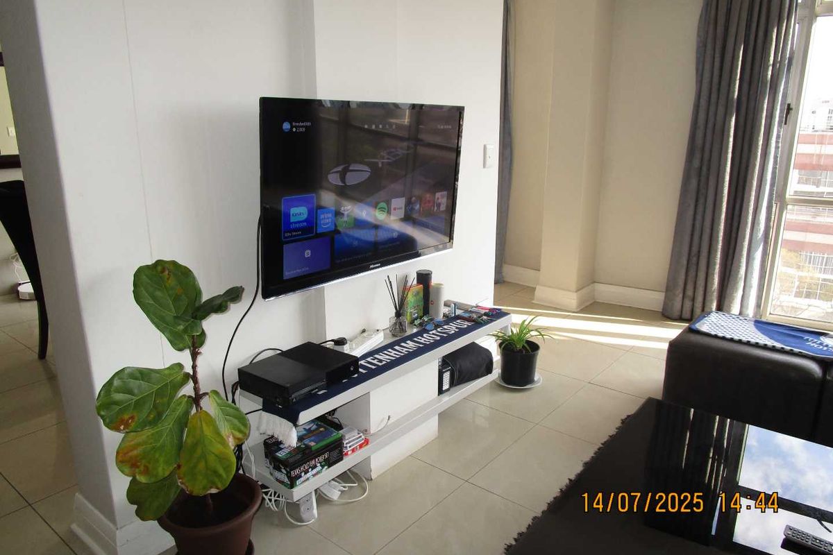 MAGNIFICENT 2 BED 2 BATH FULLY FUENISHED APARTMENT - Photo 4
