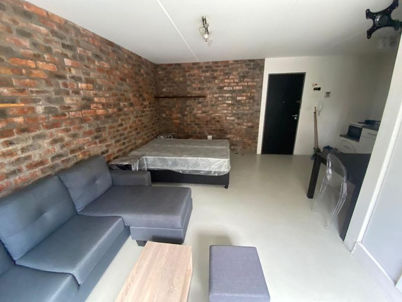 Modern studio apartment with secure parking - Photo 4