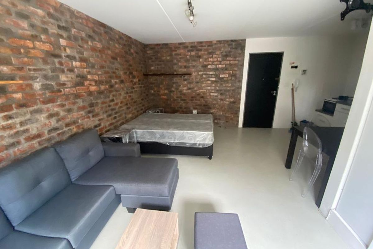 Modern studio apartment with secure parking - Photo 4