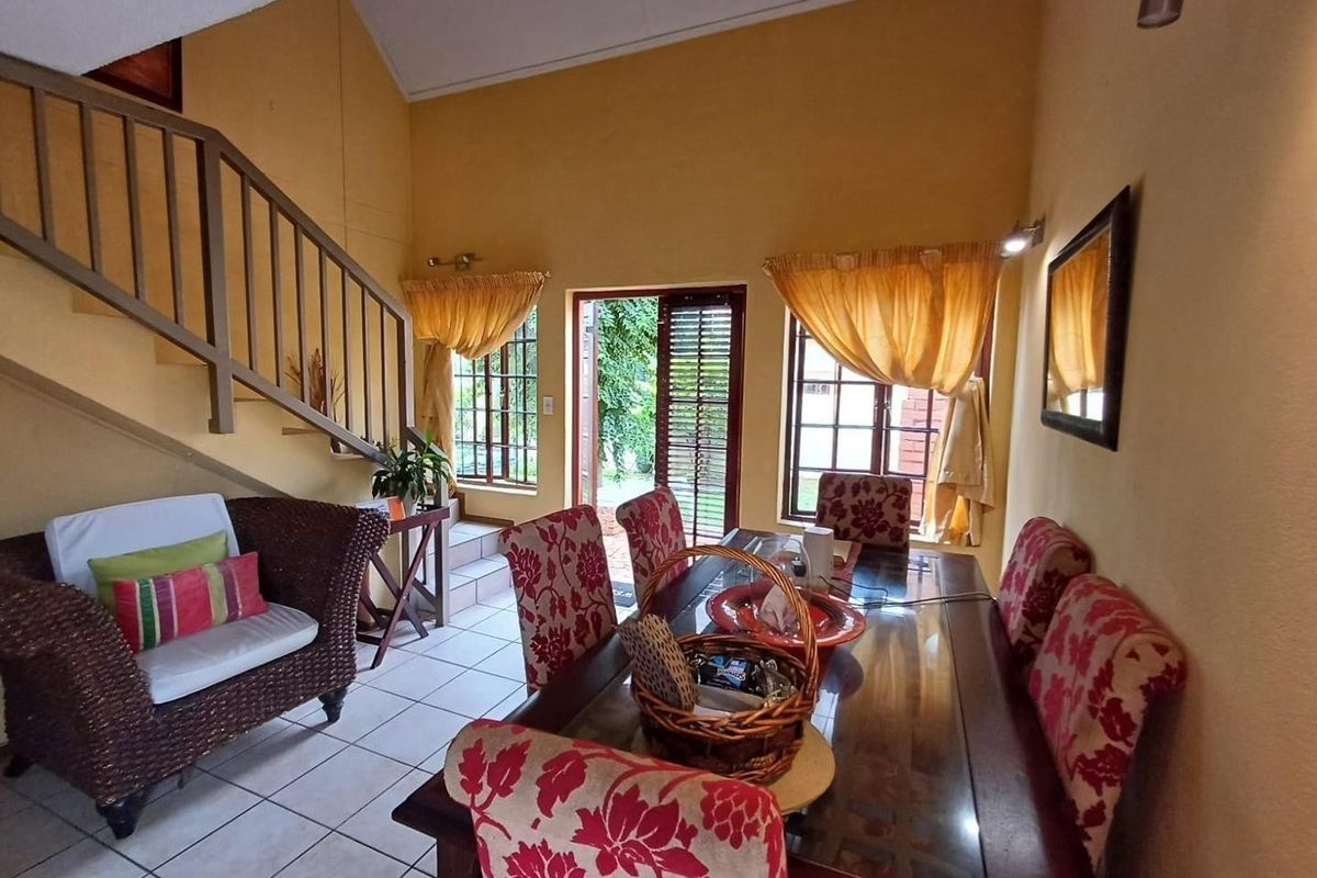 3 Bedroom 2 Bathroom for sale - Photo 5