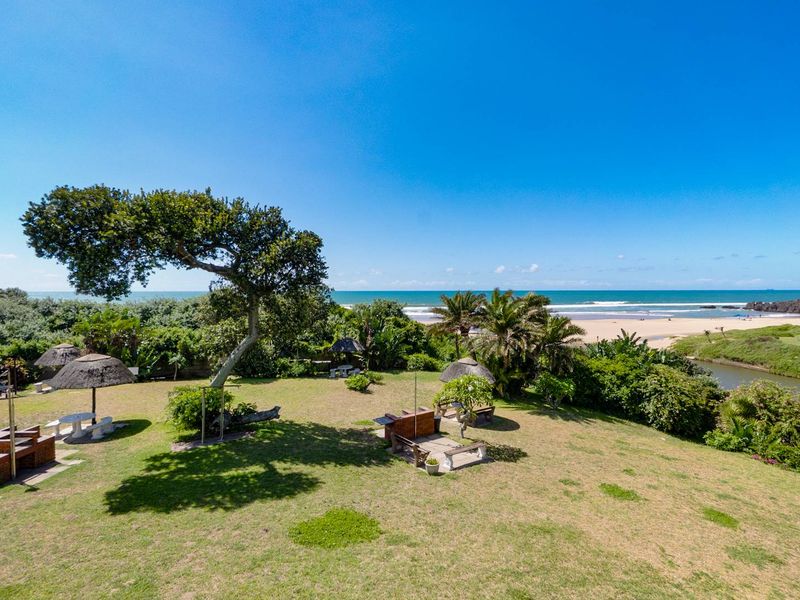 On the beach - Photo 3