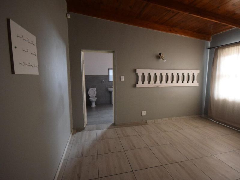 Spacious newly renovated house - Photo 7