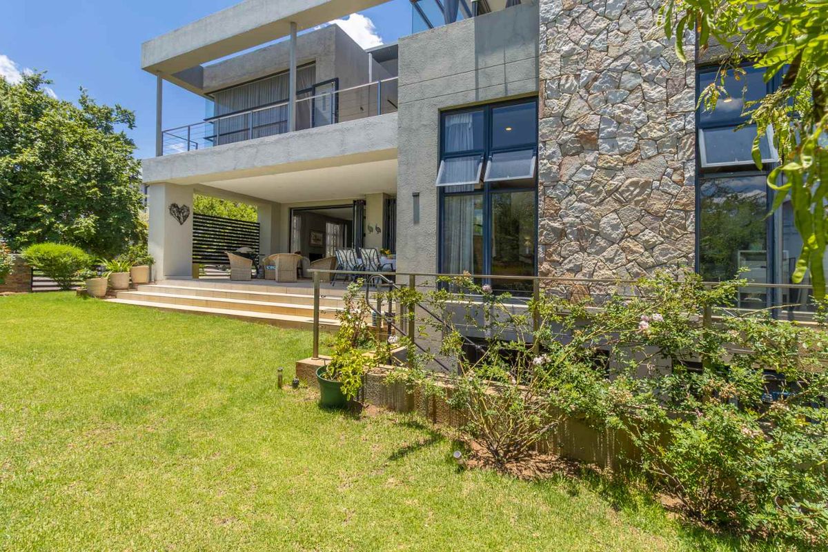 A prime positioned family home - Photo 4