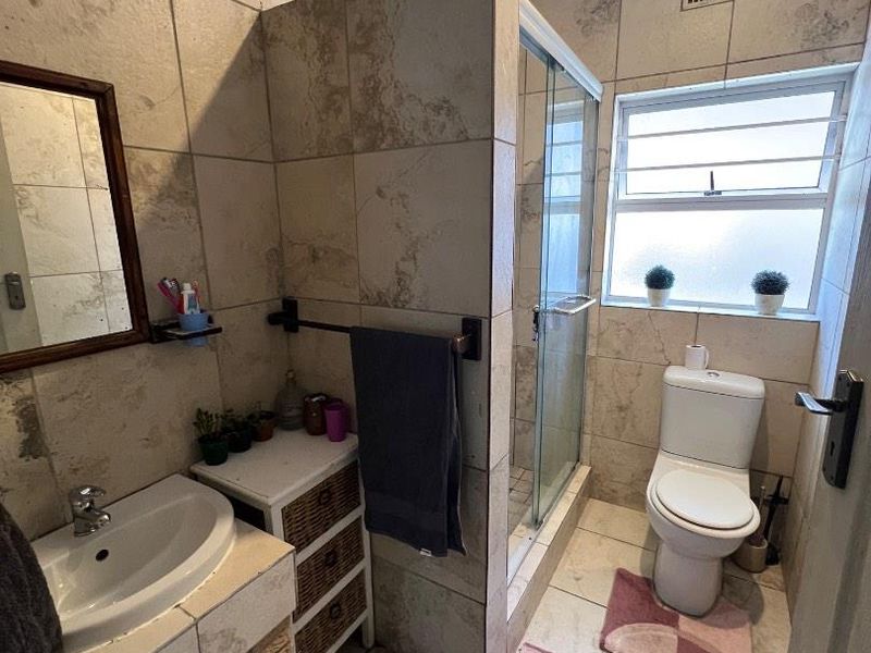 2 Bedroom Flat For Sale In Silveroaks Kuils River - Photo 7