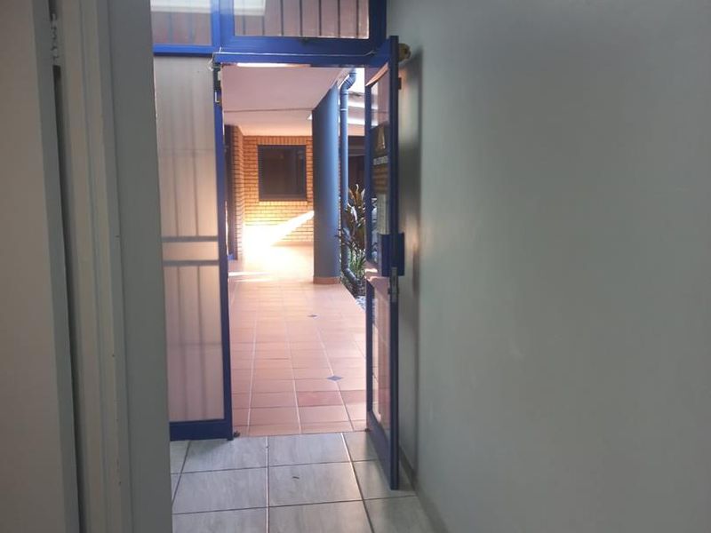 Prime Commercial Office Space - Photo 3