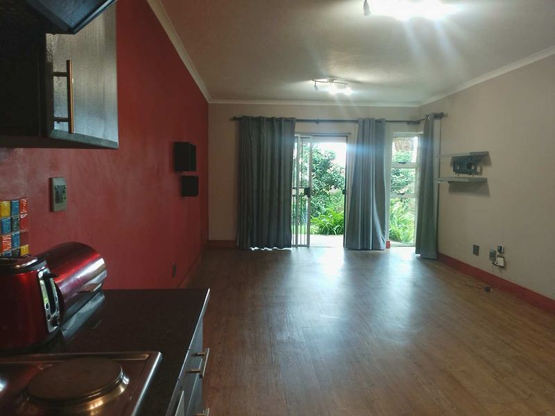 Discover Your Dream Home: Elegant 2-Bed Corner Unit Awaits! - Photo 6