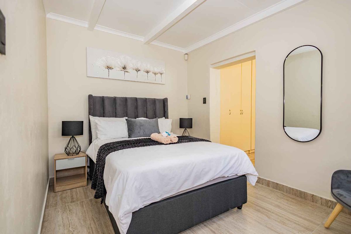 La Bella Vida Self Catering Apartments - Photo 3