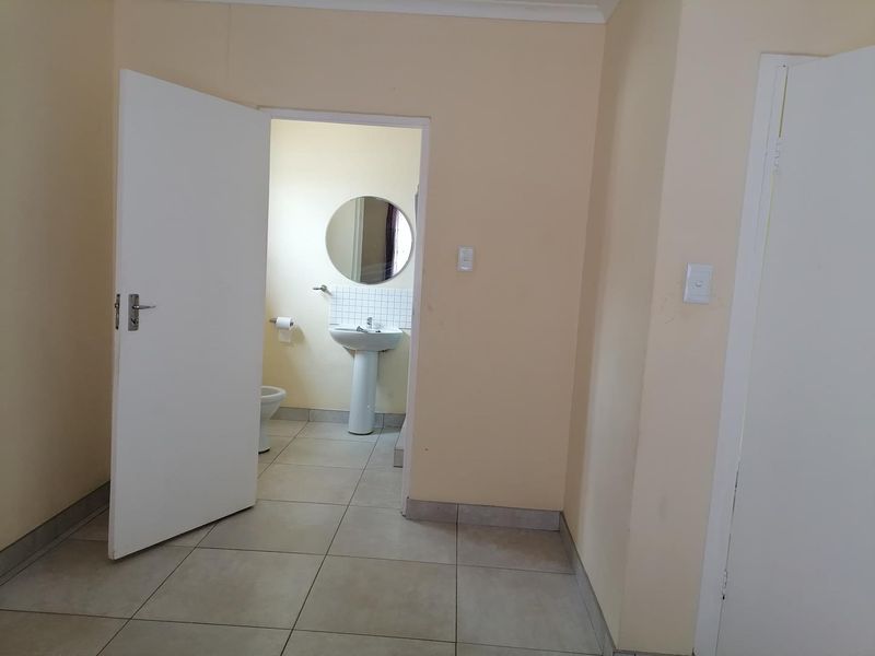 House for sale,Okahandja - Photo 3