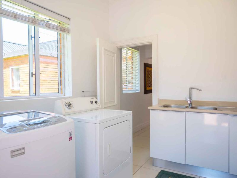 Spectacular Walmer Home - Photo 7