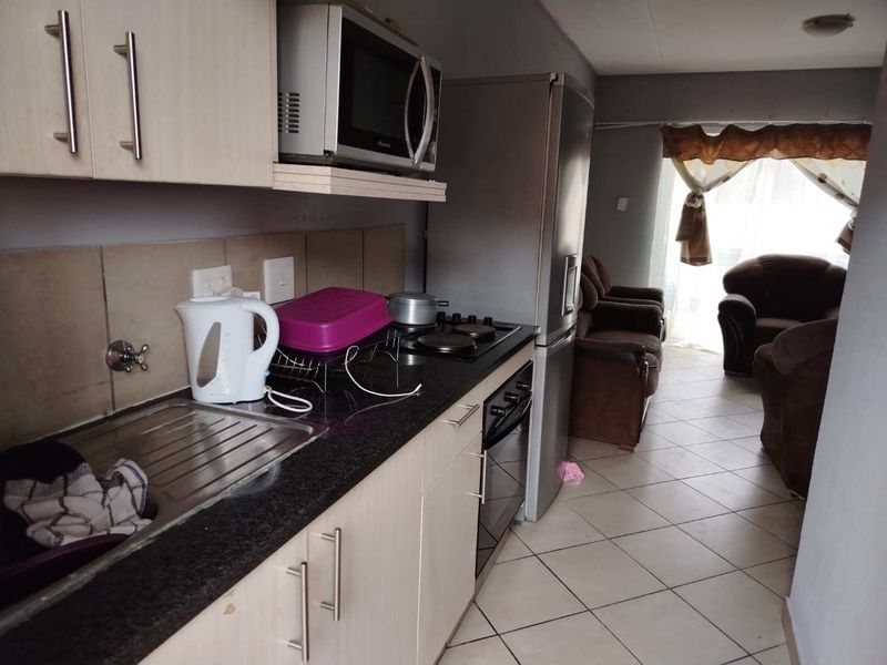 Your Tranquil Retreat with 24/7 Security! - Photo 2