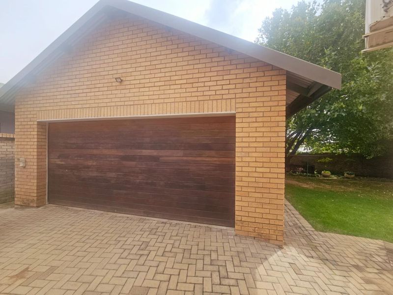 From Morning Coffee To Sunset Wine - This Porch Has It All - Photo 3