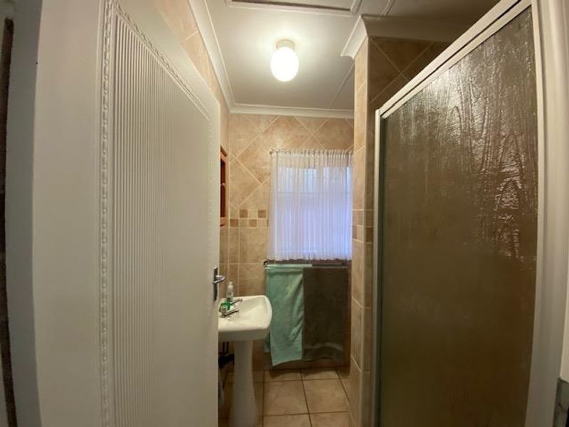 2 Bedroom Townhouse – Standalone Simplex with Exceptional Layout - Photo 10