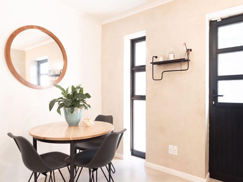 Modern Renovated Duplex in Green Point - Photo 2