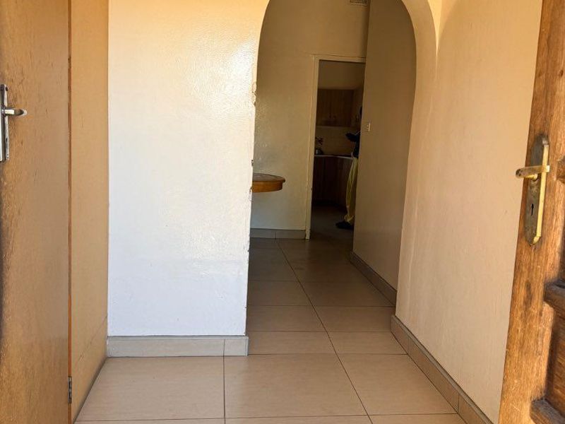 🎓🏡 INVEST IN STUDENT ACCOMMODATION – EARN FROM DAY ONE! 🏡🎓WHK WEST - Photo 2