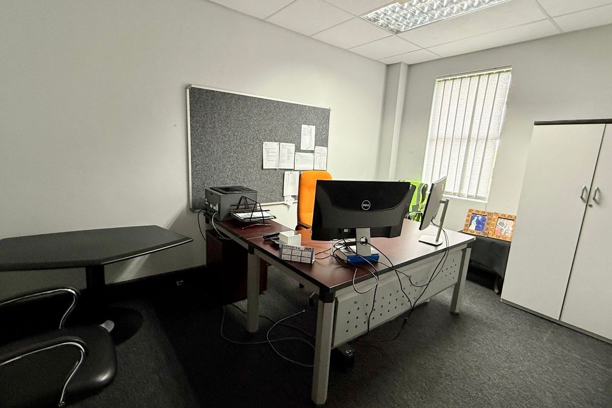 Secure Income-Generating Office Property | Victoria Country Club Estate - Photo 5