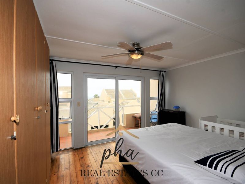 Priced to Go !! - Photo 9