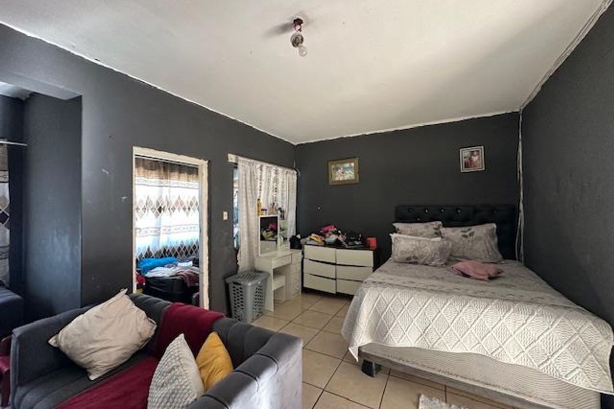 City Living Made Easy: Central Trevenna Gem! - Photo 5