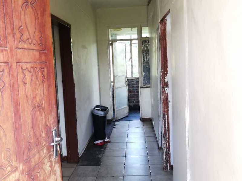 Transform this 1.5 Bedroom Apartment into Your Dream Home! - Photo 4