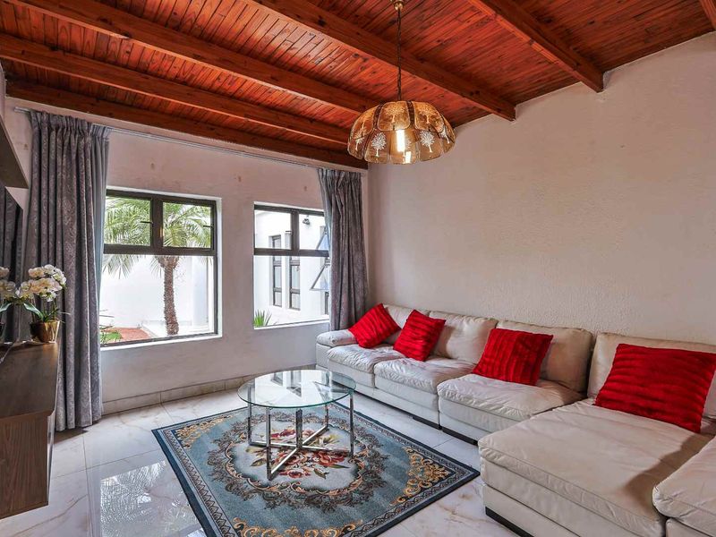 Prime Waterkloof Ridge Living with Space, Potential & Prestige - Photo 10