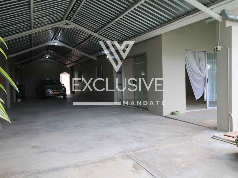 Your Private Oasis in Ondangwa – Pool, Privacy, and Prime Location! - Photo 2