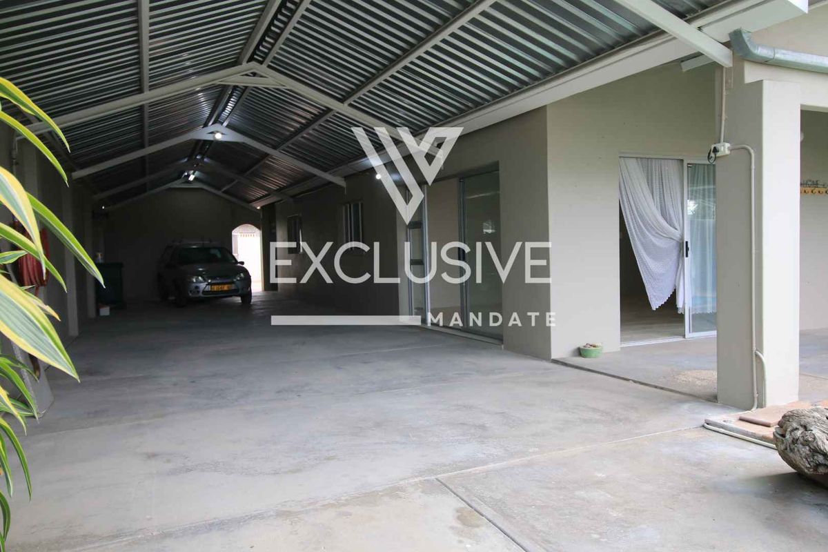 Your Private Oasis in Ondangwa – Pool, Privacy, and Prime Location! - Photo 2