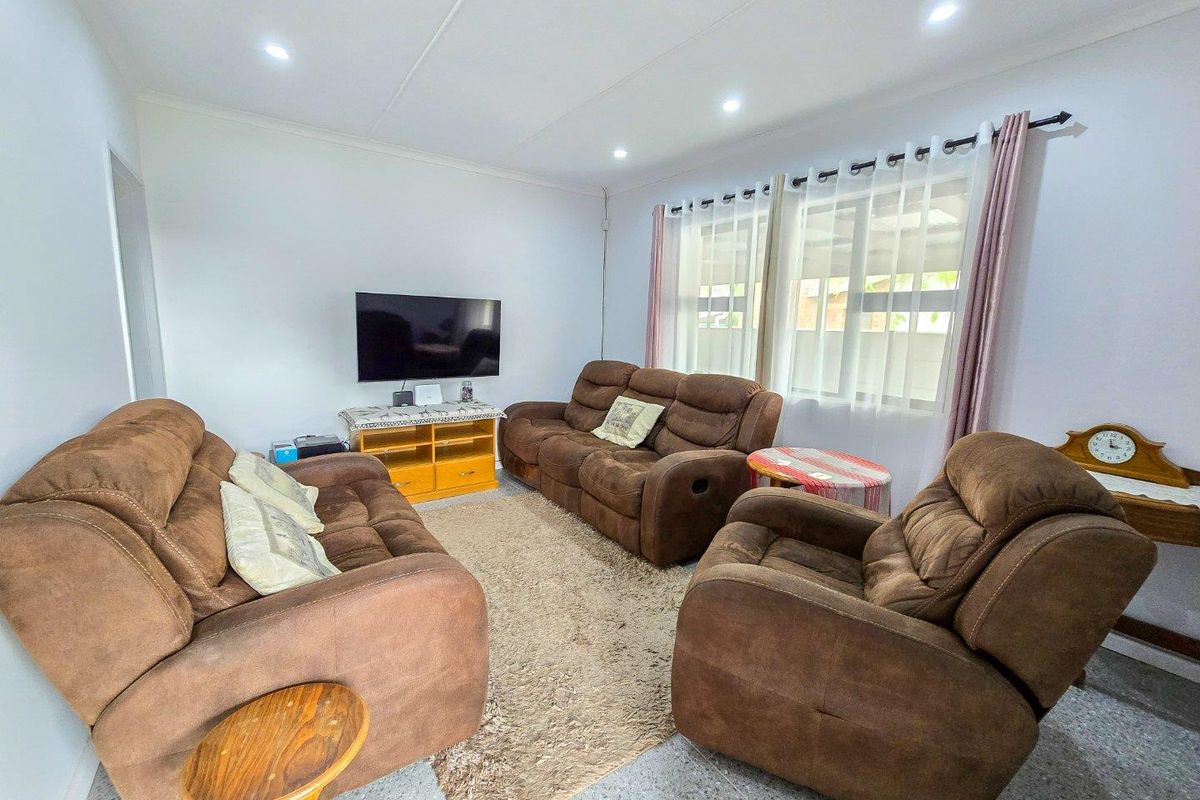 Newly renovated and ideal for first time buyers. - Photo 3
