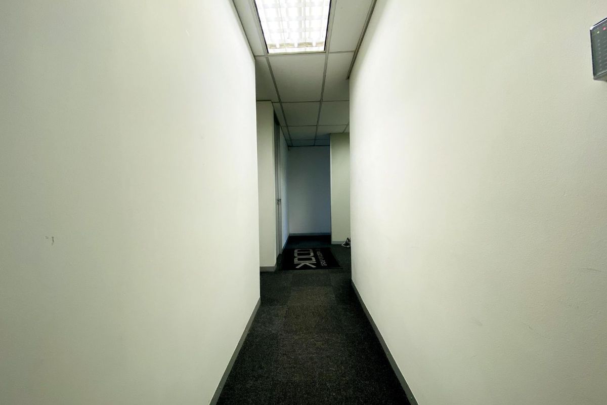Spacious Commercial Office To Let  in Fourways – Waterford Office Park, Fourways - Photo 5
