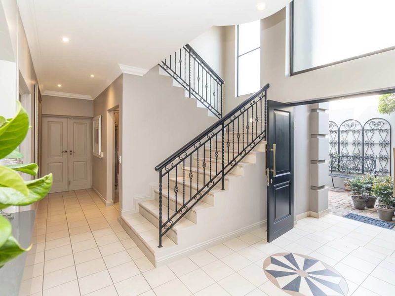 STYLISH AND  MODERN  4 BED CLUSTER HOME IN THE ICONIC CLUB TERRACE ESTATE IN LINKSFIELD - Photo 8