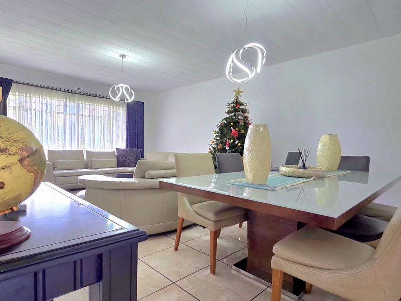 3 Bedroom Townhouse / Apartment for Sale in New Redruth - Photo 7