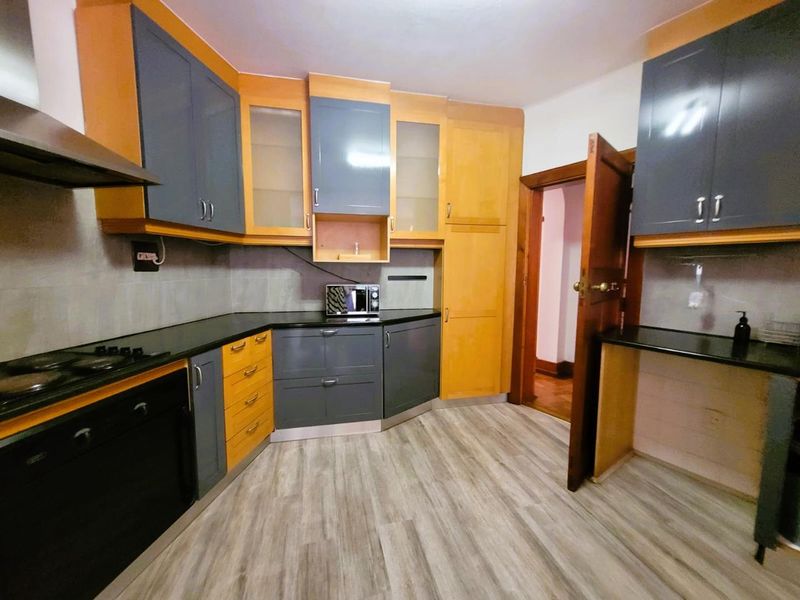 Lovely Family Home in Glenwood - Photo 8