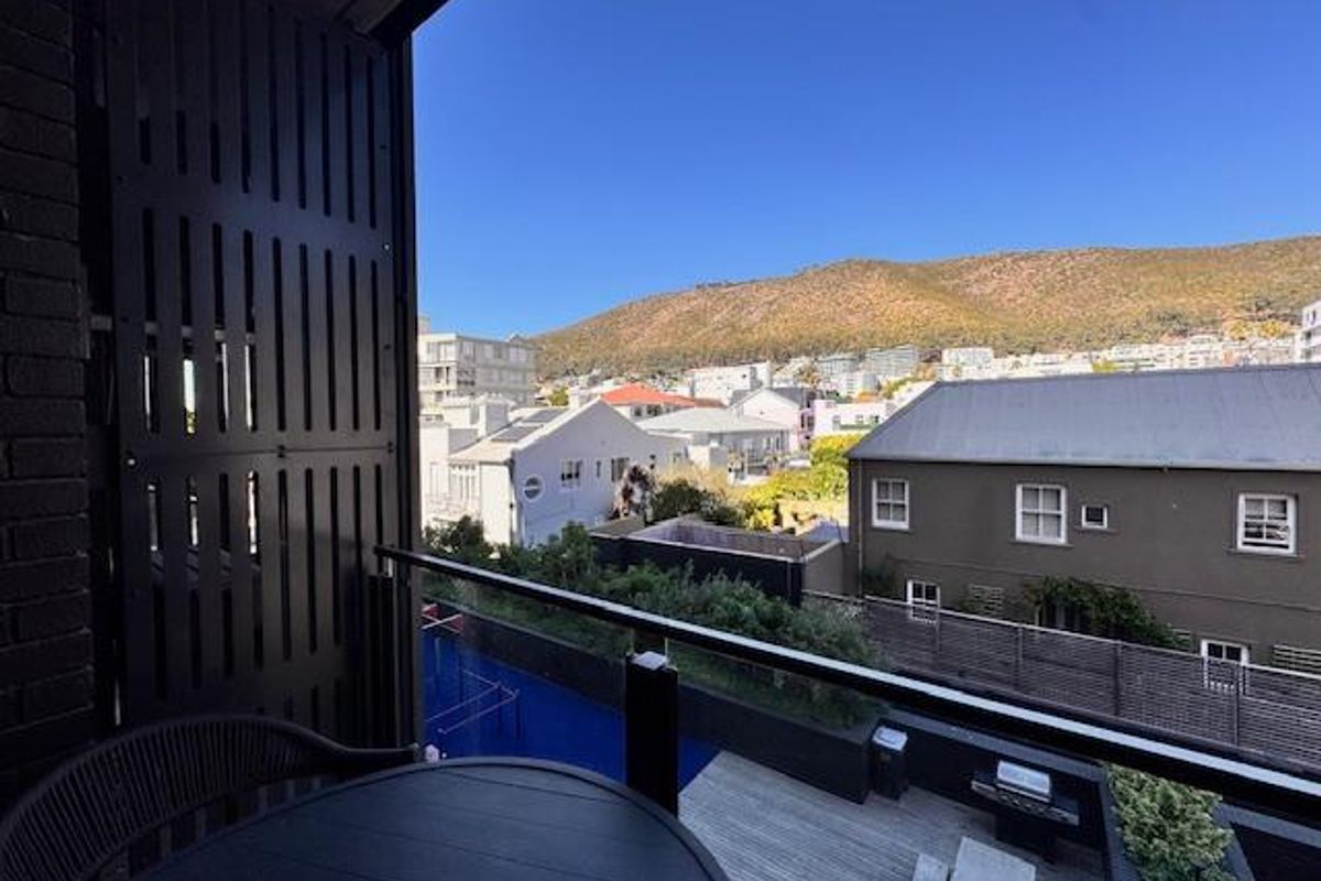 Studio with Signal Hill & Lions Head views - Photo 3
