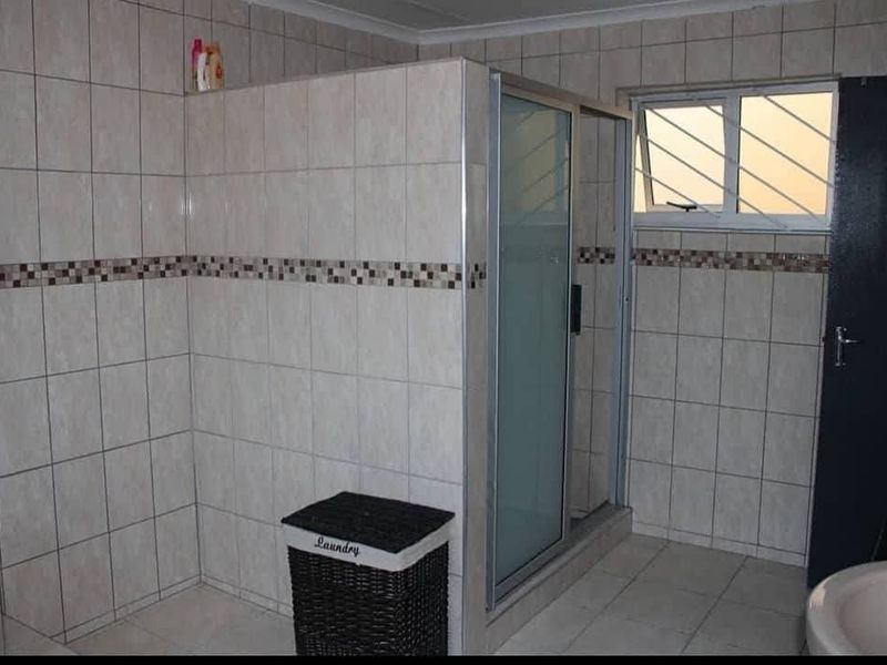 This beautifully maintained home offers spacious living in a prime location! This property is located close to the Private School and in walking distance of the - Photo 5