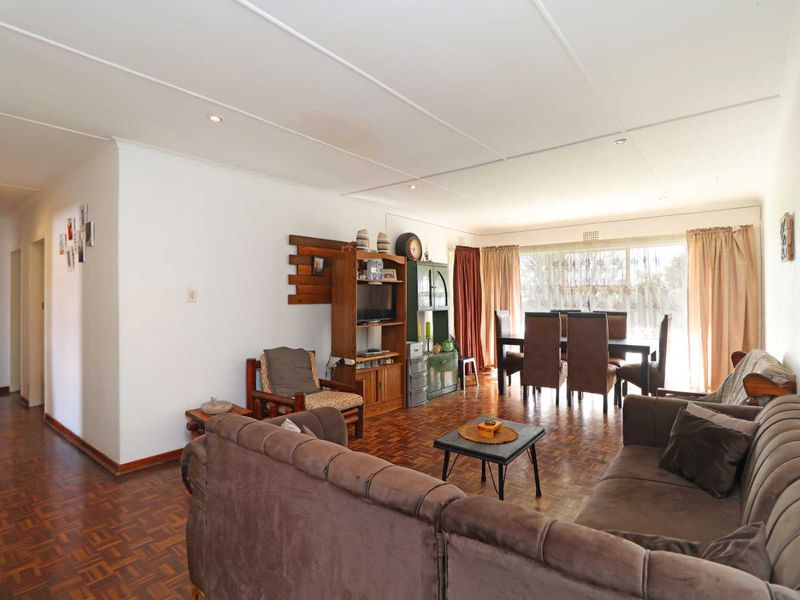 Modern First-Floor Gem with Garden Views - Photo 8