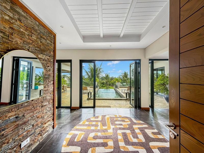 SPECTACULAR PENTHOUSE WITH PANORAMIC OCEAN & RIVER VIEWS - Photo 5