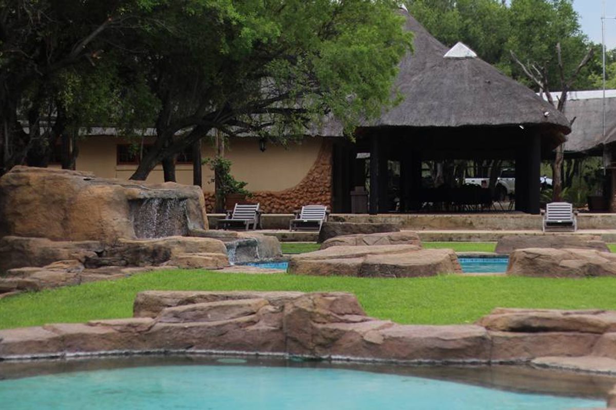360 GAME FARM AND LODGE FOR SALE BETWEEN BRITS AND THABAZIMBI - Photo 4