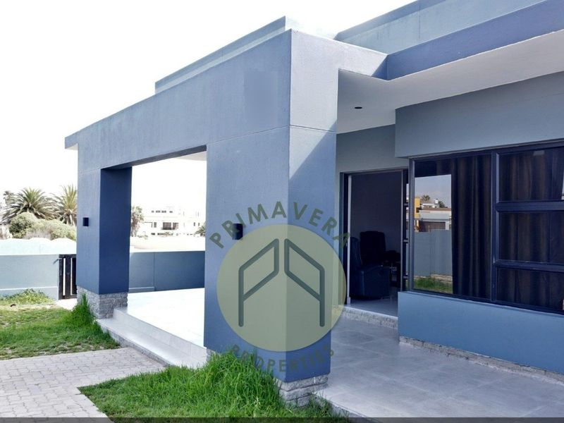 3 Bedroom House FOR SALE in Extension 14, Swakopmund - Photo 2