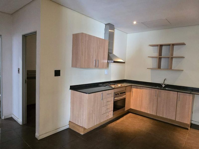 Two-Bedroom Apartment in Isibaya House for sale - Photo 5