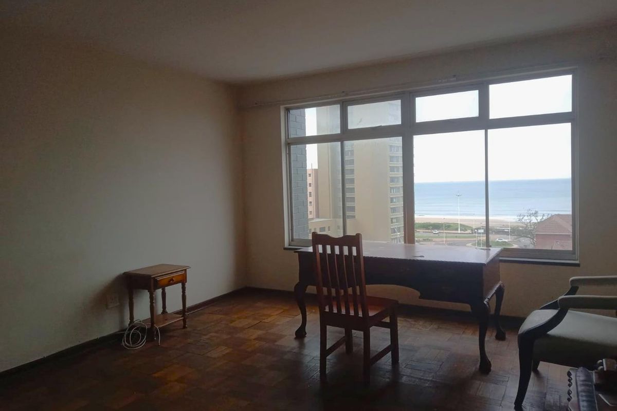 Charming 2-Bedroom Apartment with Modern Features - Photo 4