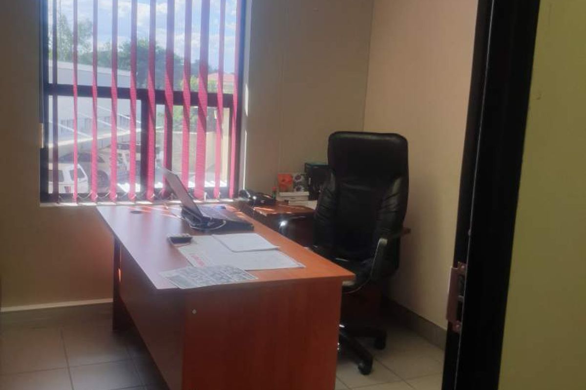 BUILDING FOR SALE - Photo 5