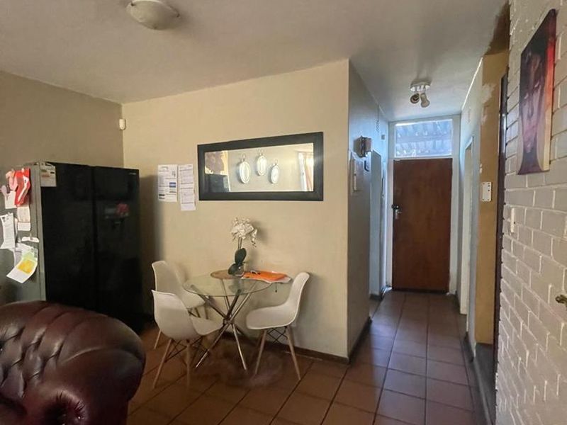 Cozy 2-Bedroom Duplex in Secure Birchleigh Complex – Pet Friendly! - Photo 6