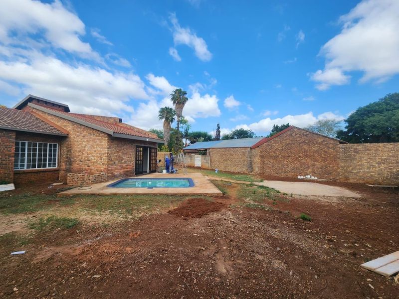 189A Lovely 3 Bedroom House For Rent in Doornpoort Ext.1 - Photo 2